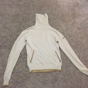 Sweater with pockets